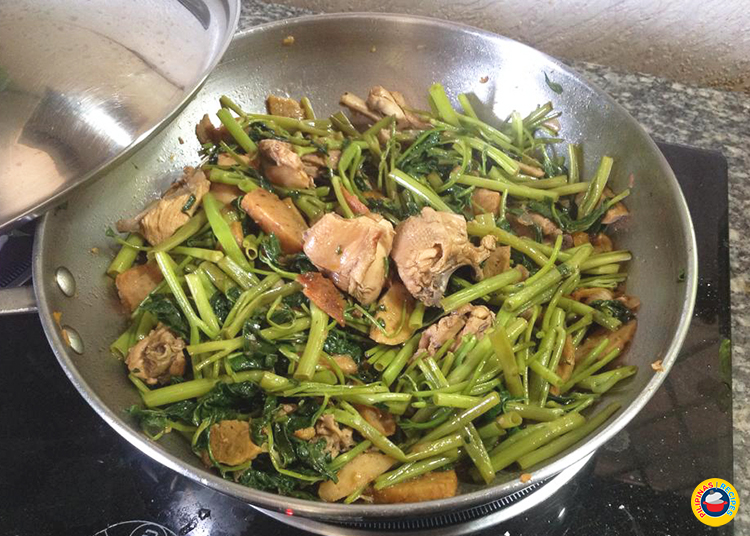 Adobong Kangkong with Chicken