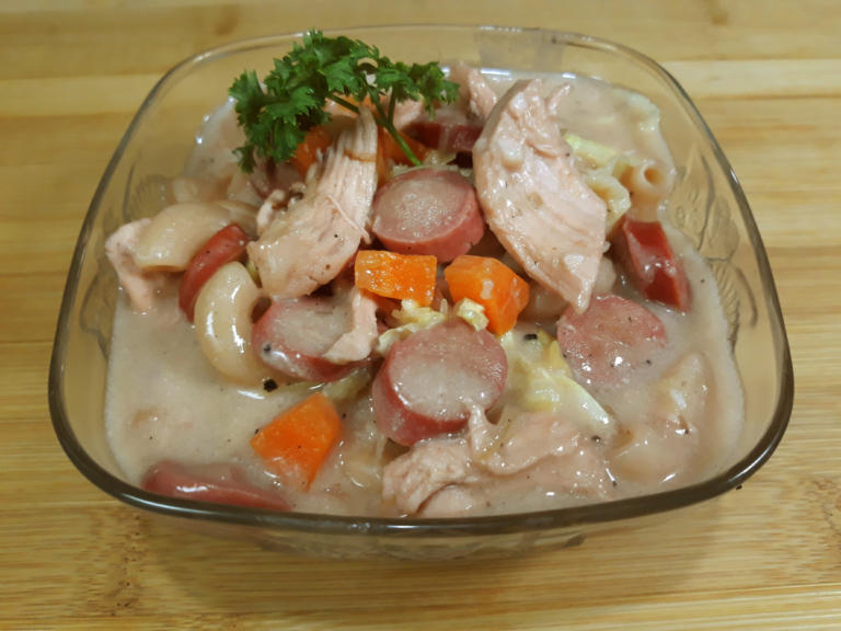 Sopas Recipe (Creamy Chicken Macaroni Soup)