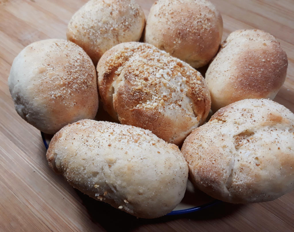 Pandesal (Filipino Bread Rolls)