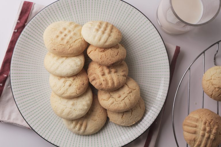 Arrowroot Cookie (Uraro) Recipe