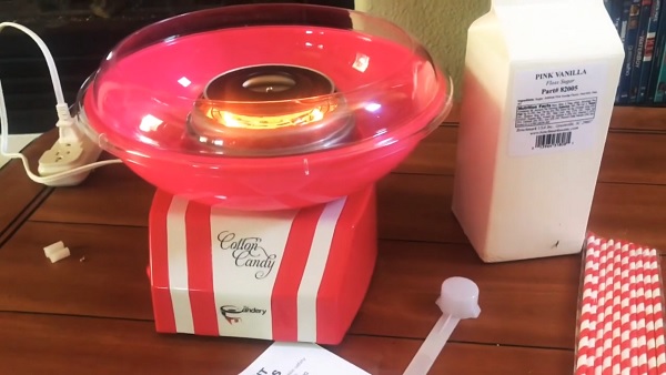 The Candery Cotton Candy Machine